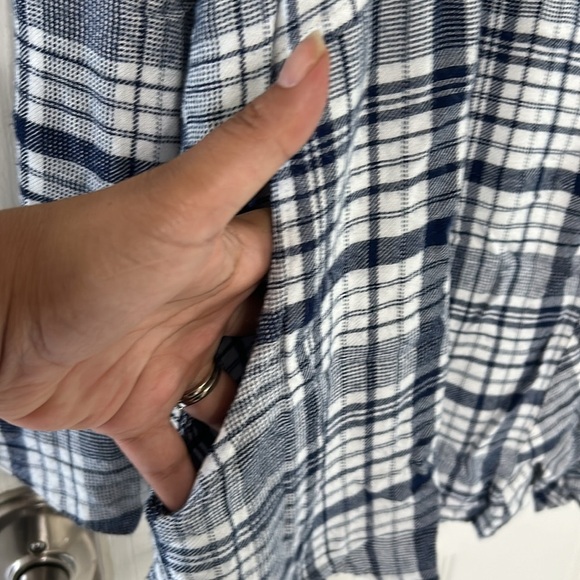 Tolani Collection Plaid Tunic With Embroidered Back M - Picture 8 of 9